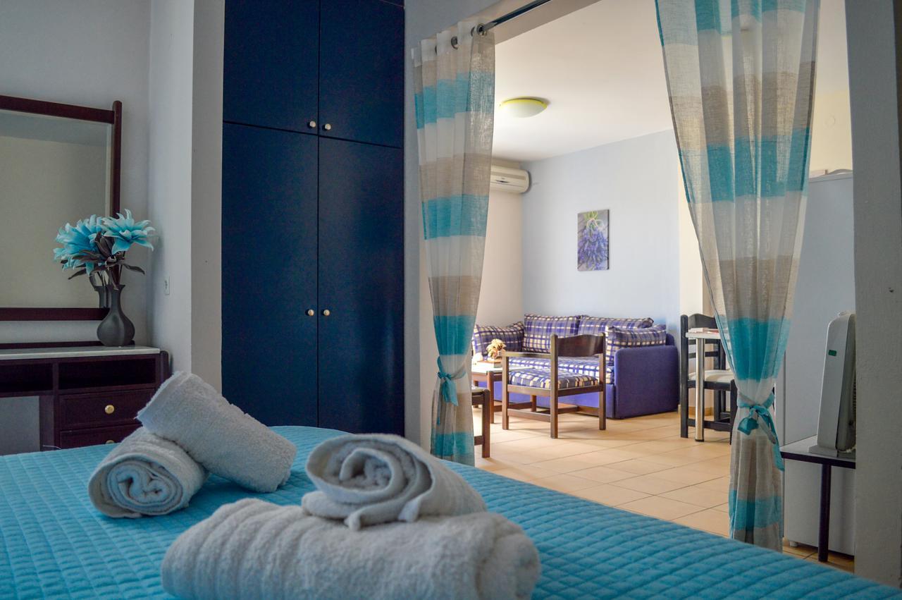 Manto On The Beach Apartments Barbati Exteriör bild